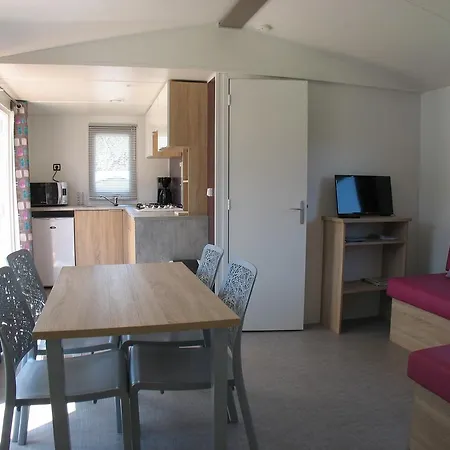 キャンプ場 Mobile Dans Camping Saint Pierre Des Horts イエール